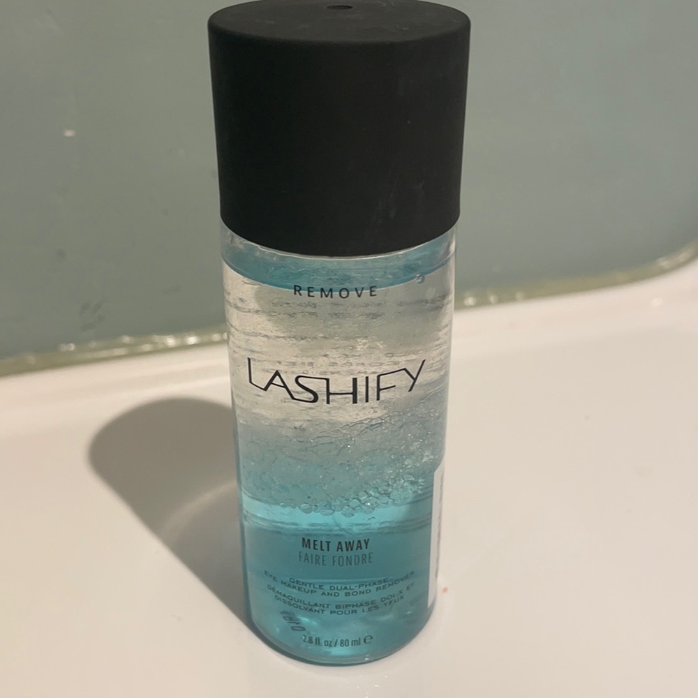 Meltaway lash extension remover